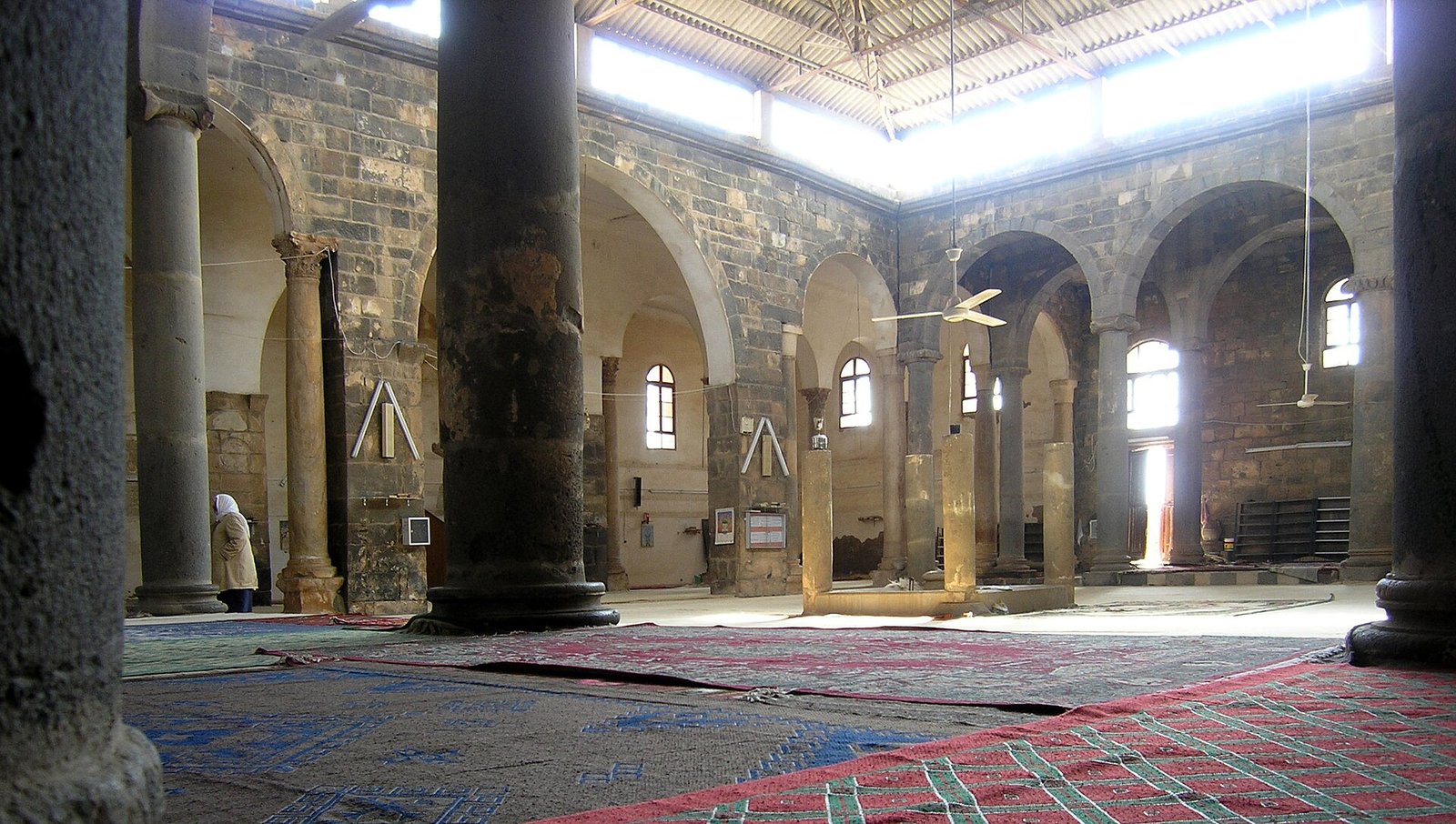 الجامع العمري في بصرى