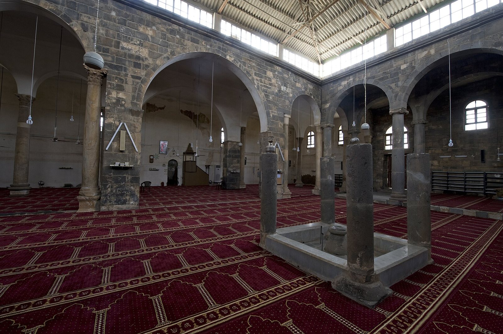 الجامع العمري في بصرى