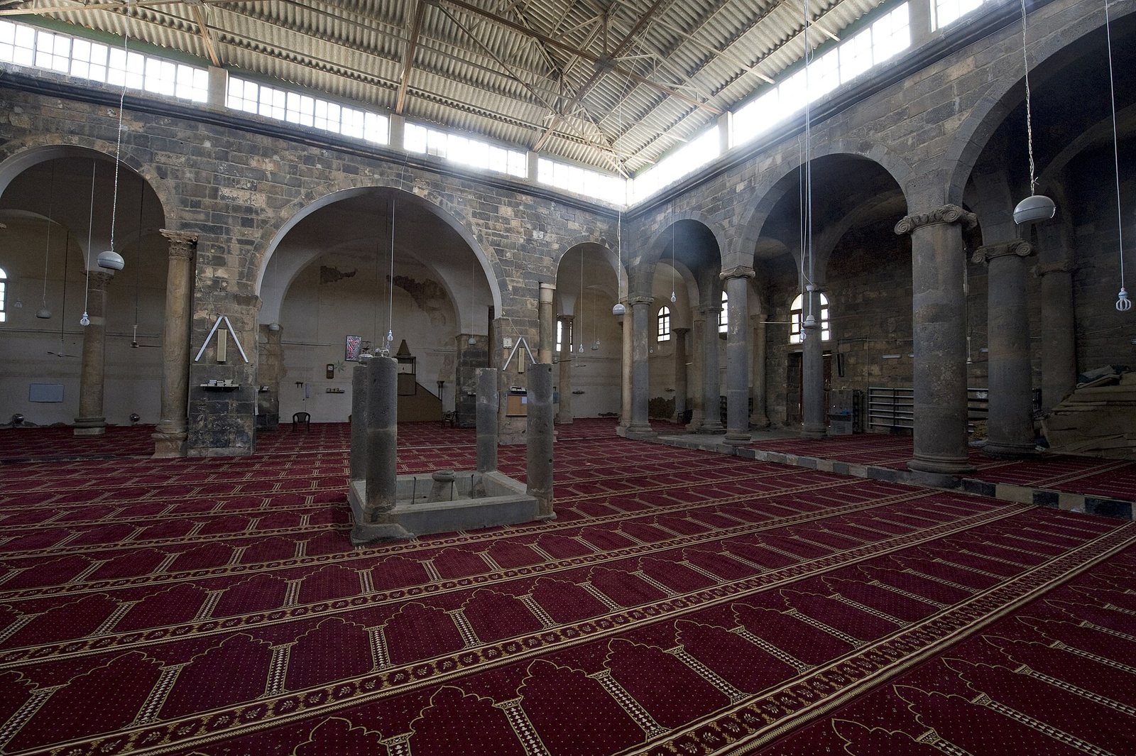 الجامع العمري في بصرى