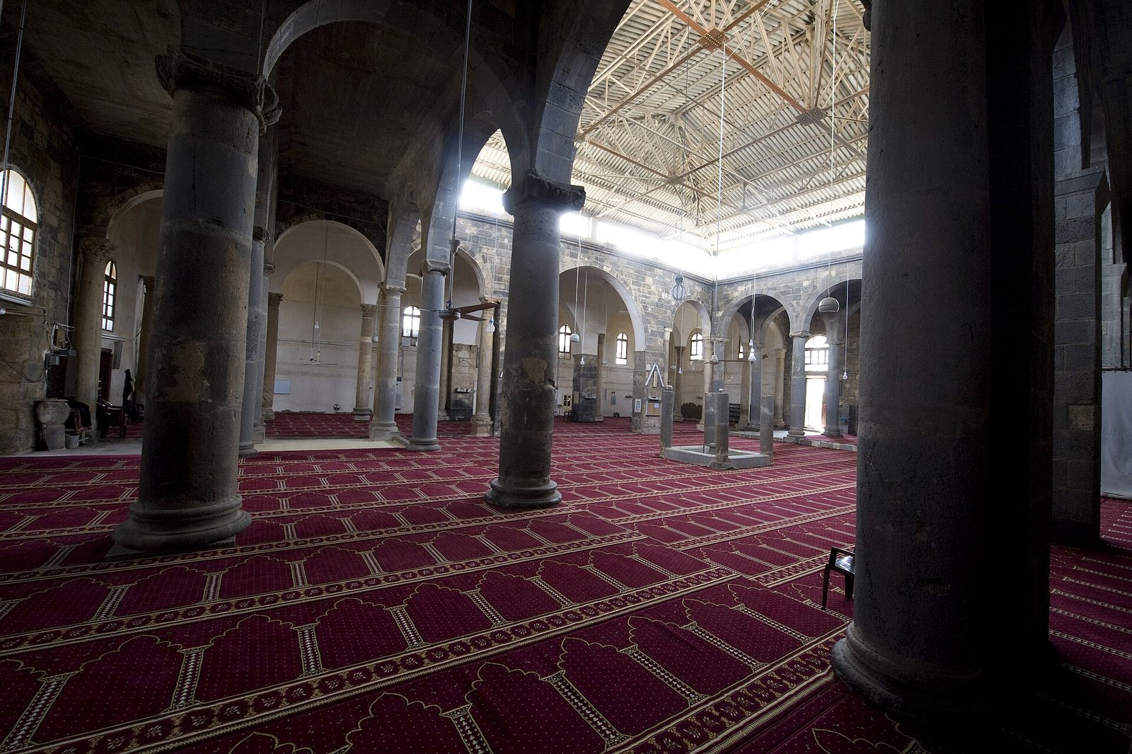 الجامع العمري في بصرى