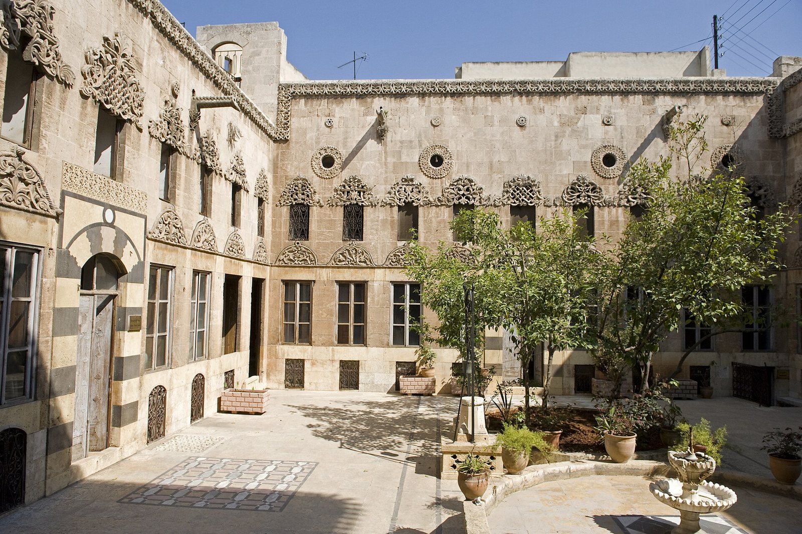 Beit Ajiqbash (Museum of Popular Traditions)