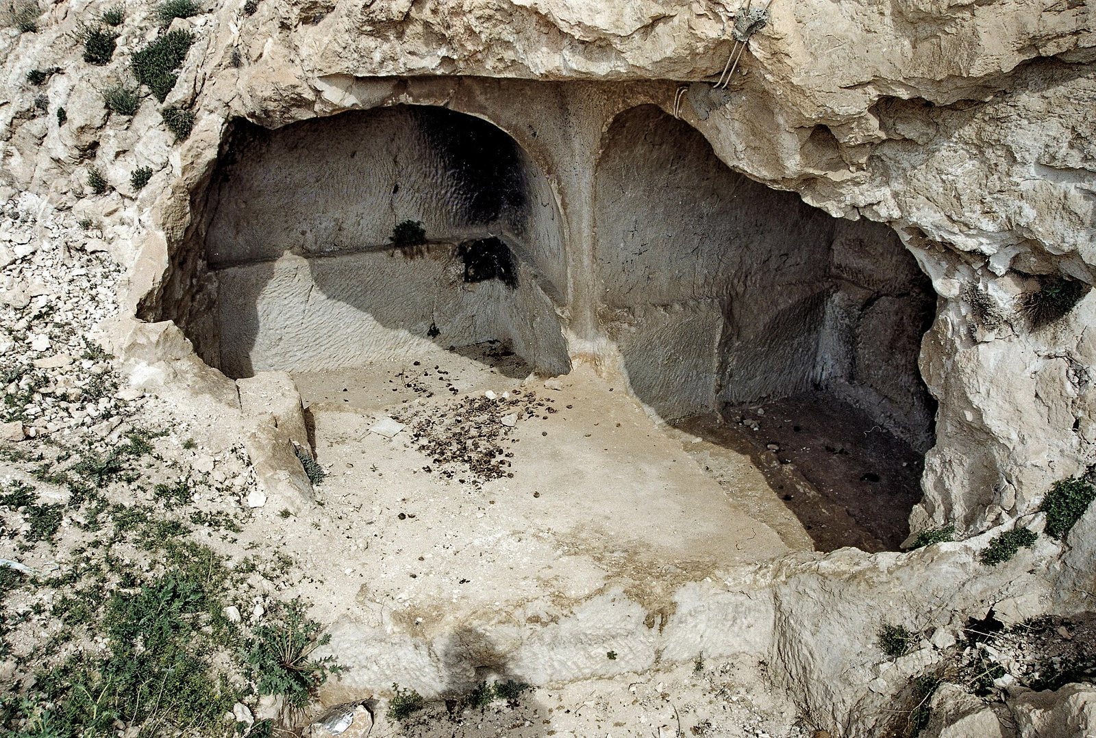 كاتدرائية قسطنطين وهيلانة في يبرود