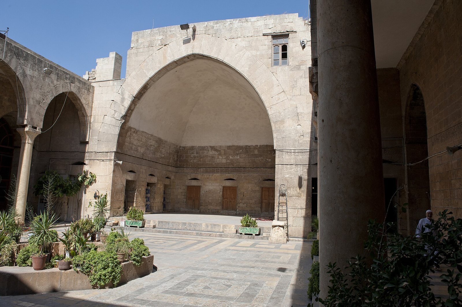 المدرسة الفردوس